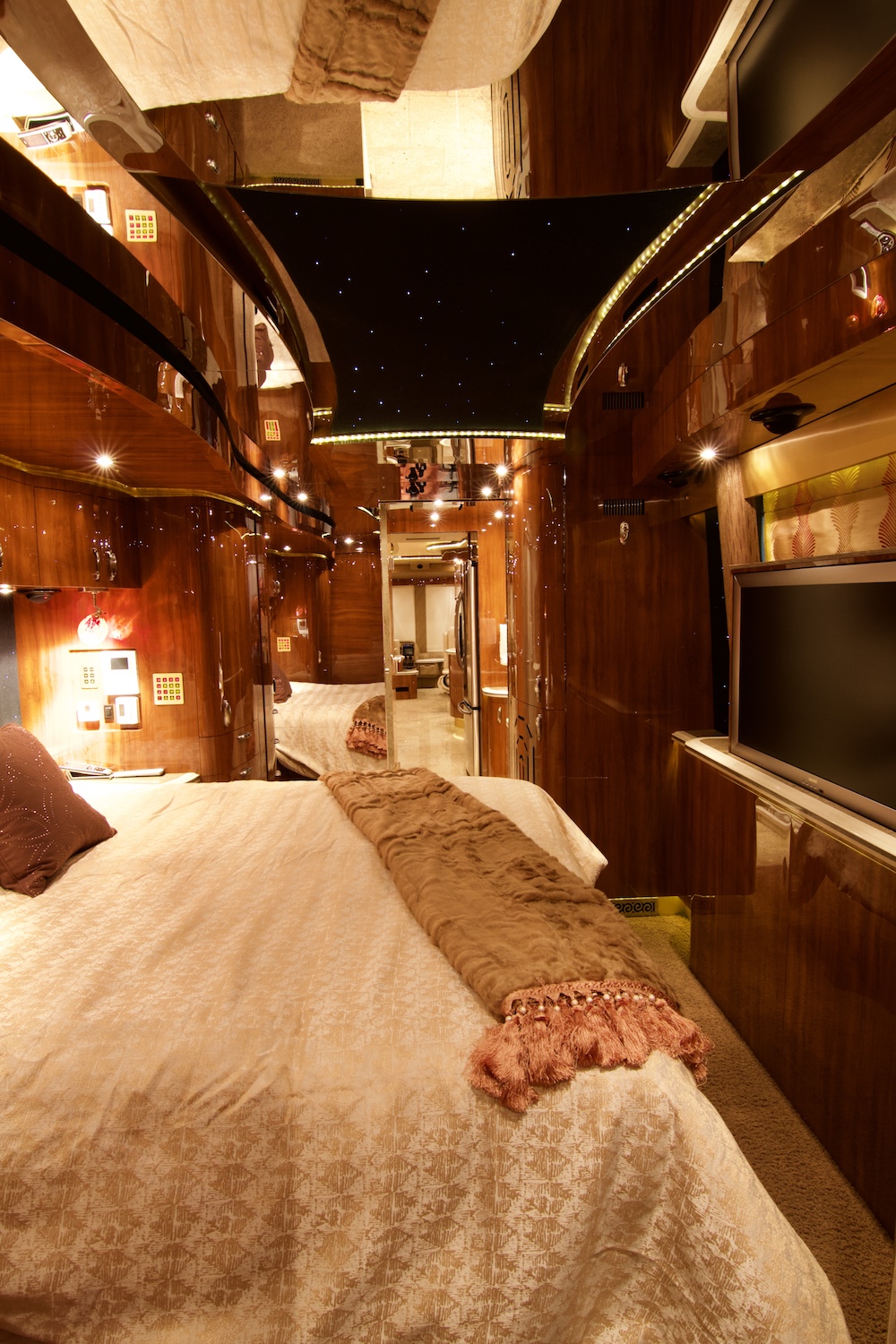 2010 Prevost Parliament XLII For Sale