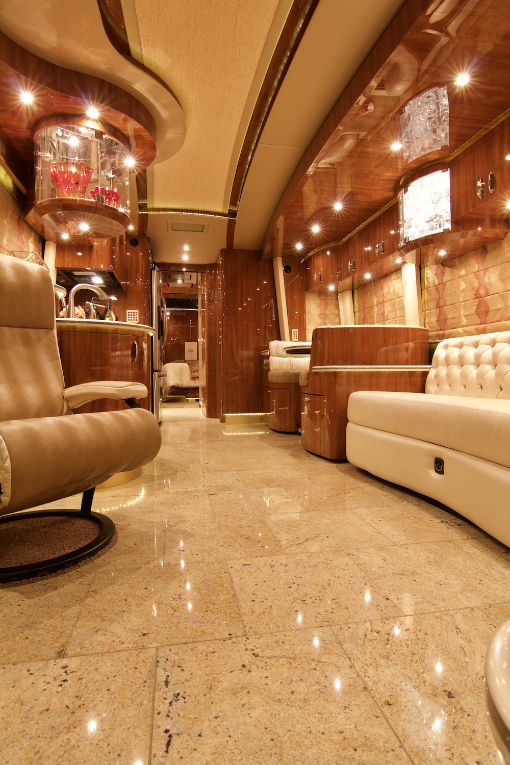 2010 Prevost Parliament XLII For Sale