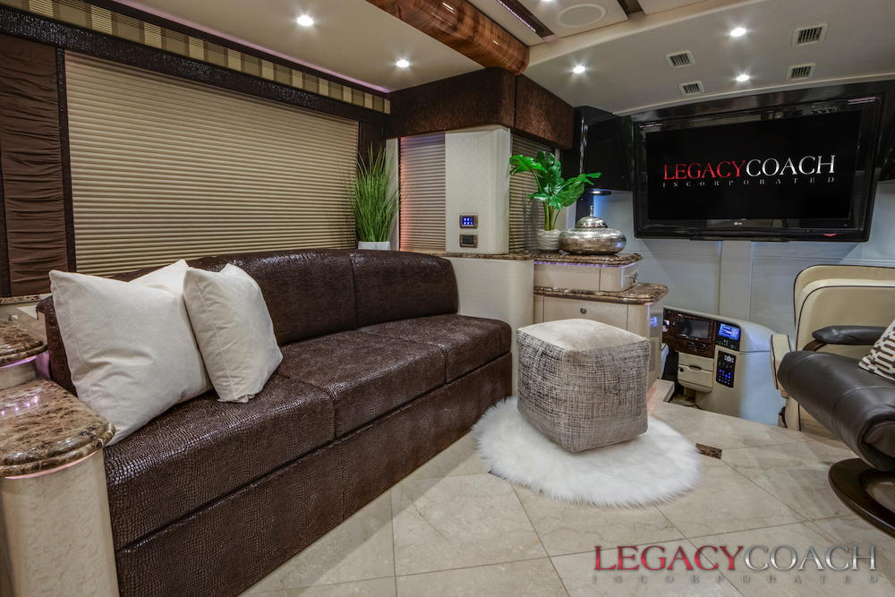 2011 Prevost Featherlite H3-45 For Sale