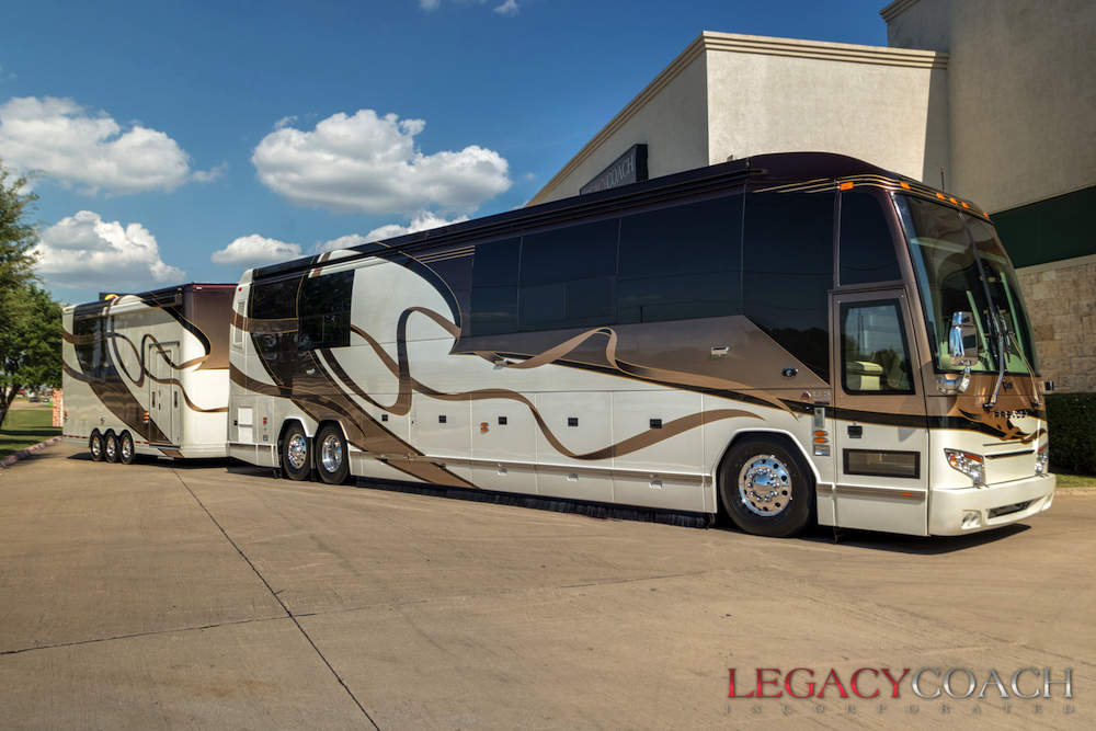 2011 Prevost Featherlite H3-45 For Sale