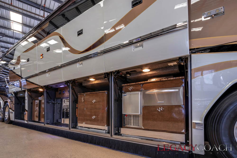 2011 Prevost Featherlite H3-45 For Sale