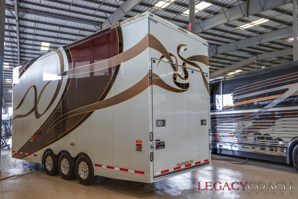 2011 Prevost Featherlite H3-45 For Sale