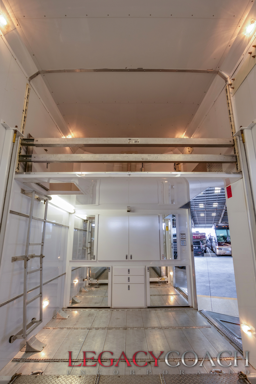 2011 Prevost Featherlite H3-45 For Sale