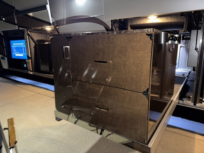 2011 Prevost Featherlite H3-45 For Sale