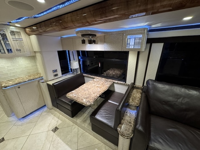 2011 Prevost Featherlite H3-45 For Sale