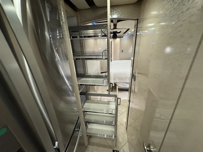 2011 Prevost Featherlite H3-45 For Sale