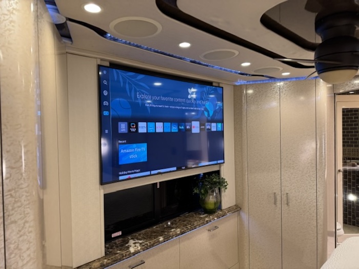 2011 Prevost Featherlite H3-45 For Sale