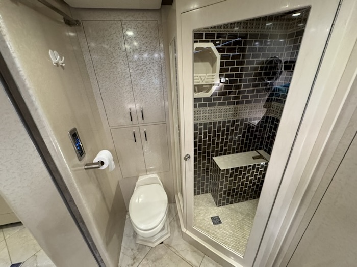 2011 Prevost Featherlite H3-45 For Sale