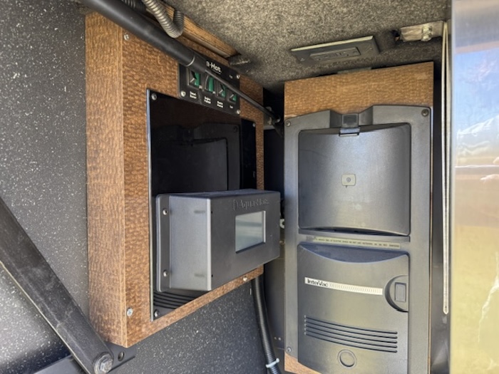 2011 Prevost Featherlite H3-45 For Sale