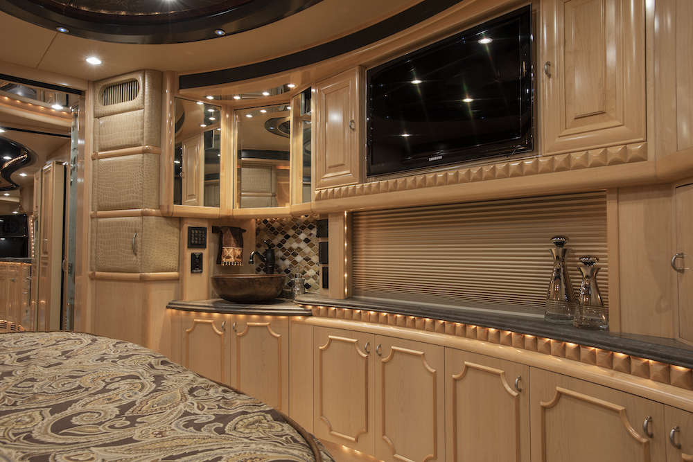 2011 Prevost Liberty H3-45 For Sale