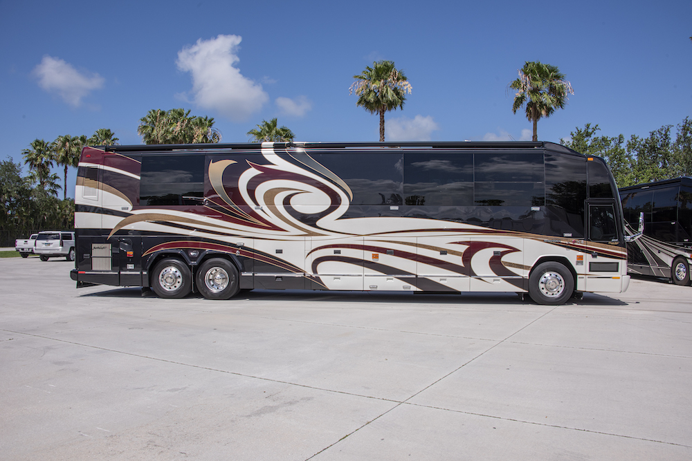 2011 Prevost Liberty H3-45 For Sale