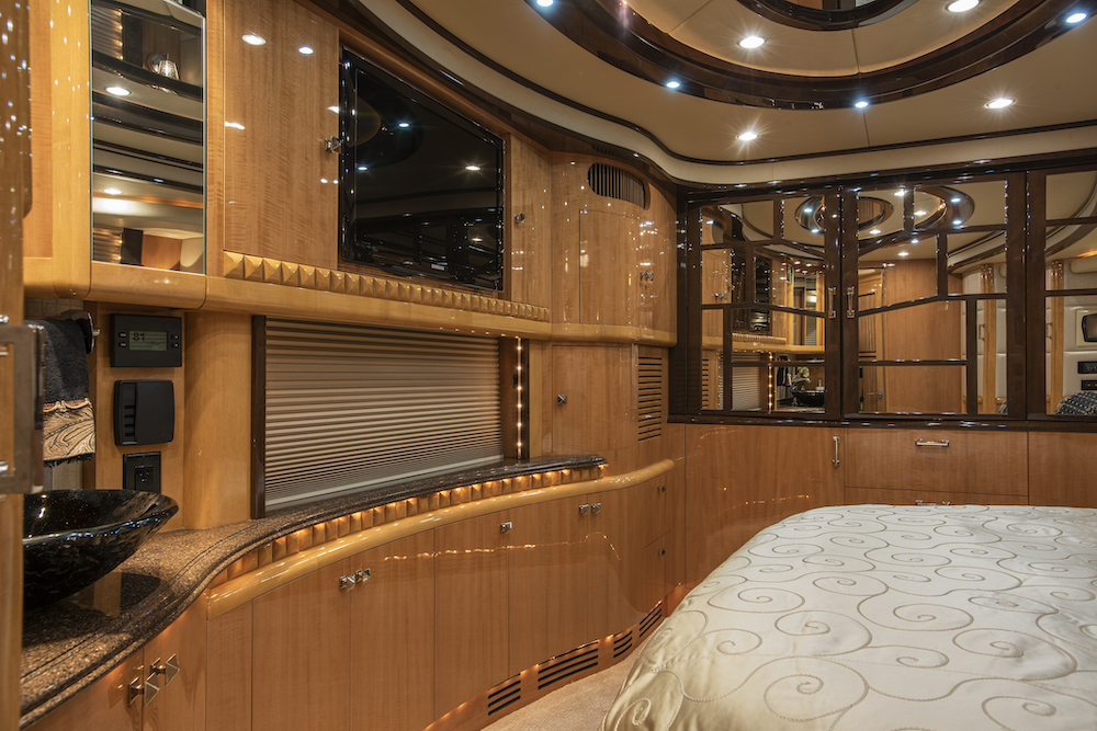 2011 Prevost Liberty H3-45 For Sale