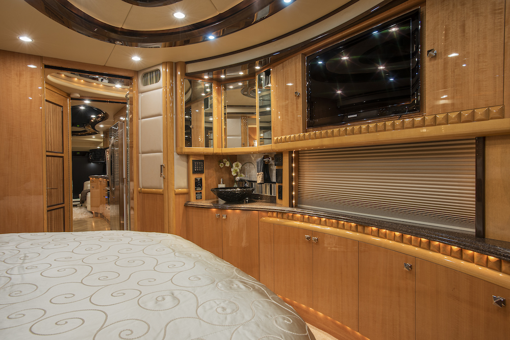 2011 Prevost Liberty H3-45 For Sale