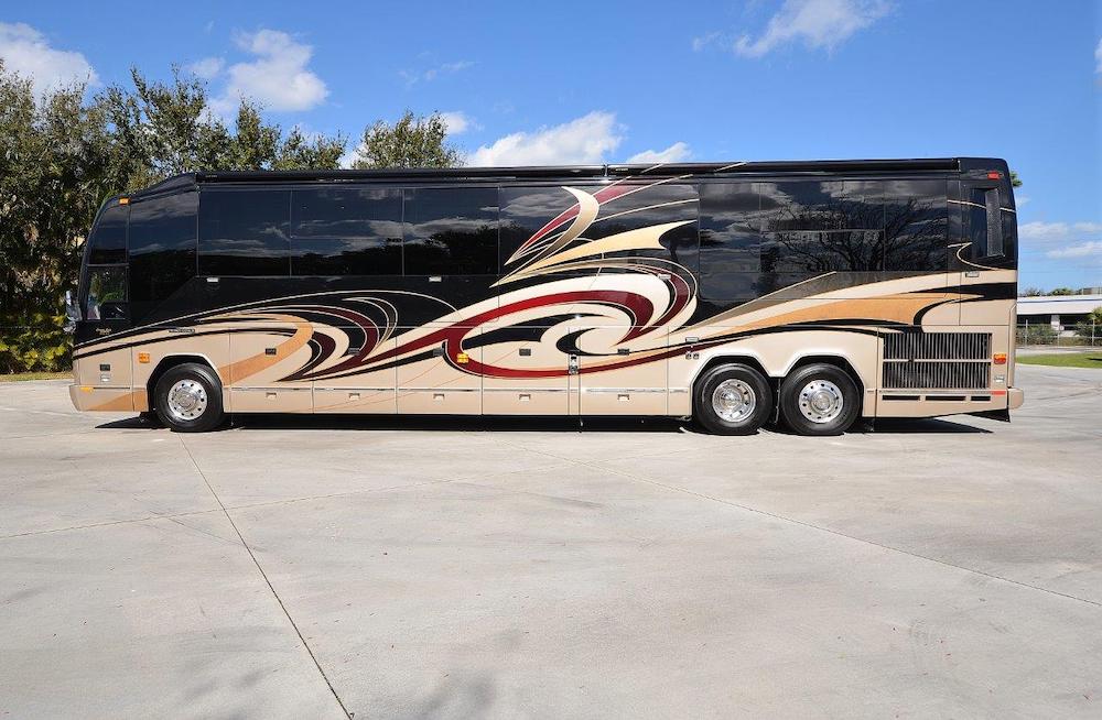 2011  Prevost Liberty H3-45 For Sale