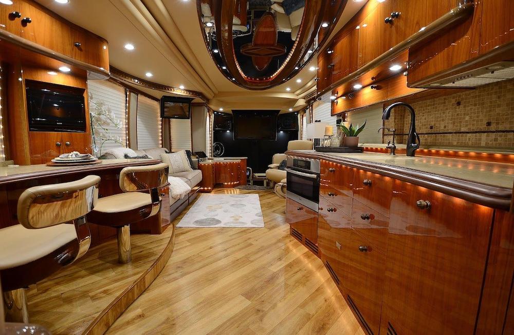 2011  Prevost Liberty H3-45 For Sale