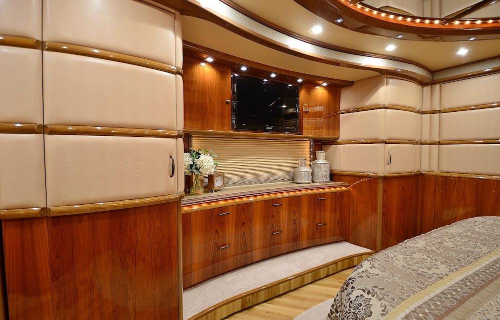 2011  Prevost Liberty H3-45 For Sale