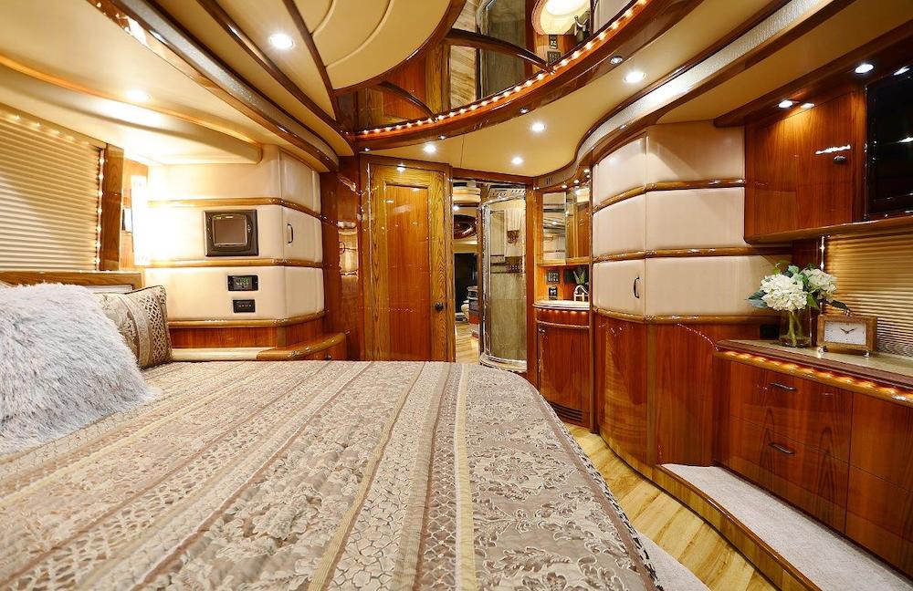 2011  Prevost Liberty H3-45 For Sale