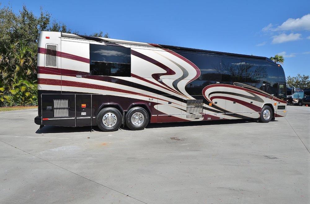 2011 Prevost Liberty H3-45 For Sale