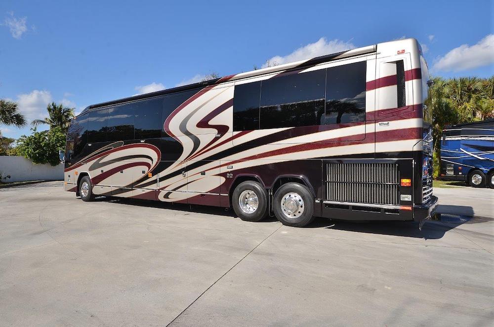 2011 Prevost Liberty H3-45 For Sale