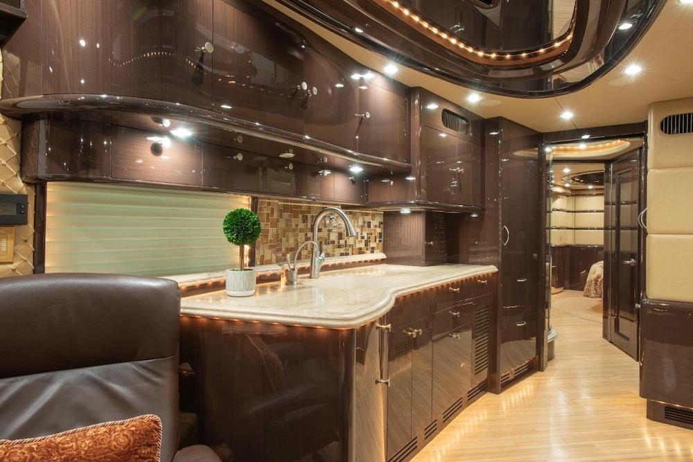 2011 Prevost Liberty H3-45 For Sale