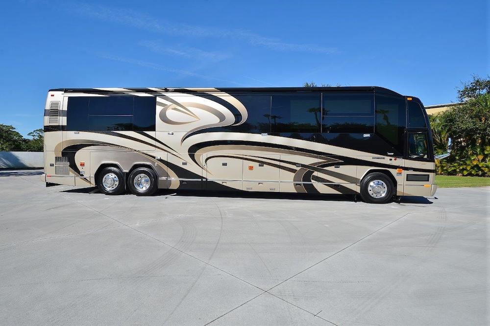 2011 Prevost Liberty H3-45 For Sale