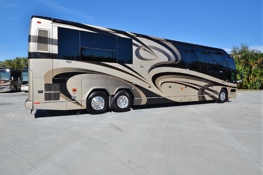 2011 Prevost Liberty H3-45 For Sale