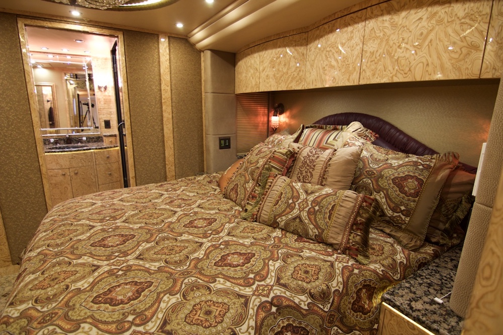 2011 Prevost Millennium H3-45 For Sale