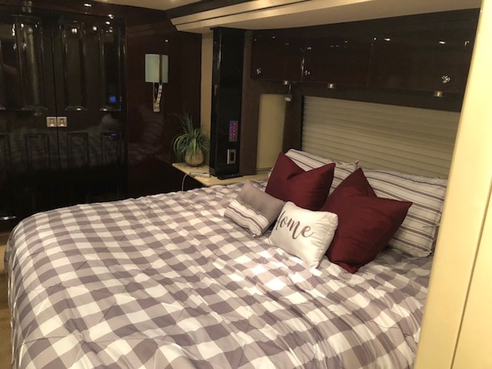 2012 Prevost Country Coach XLII For Sale