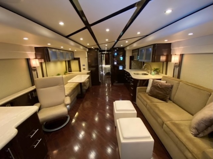 2012 Prevost Featherlite  H3-45 For Sale