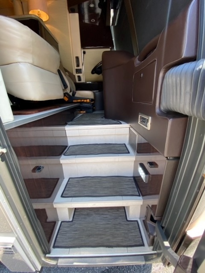 2012 Prevost Featherlite H3-45 For Sale