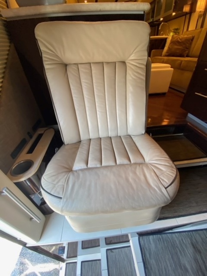 2012 Prevost Featherlite H3-45 For Sale