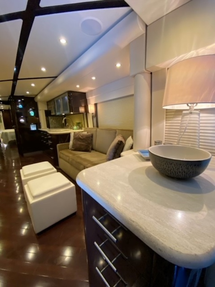 2012 Prevost Featherlite H3-45 For Sale