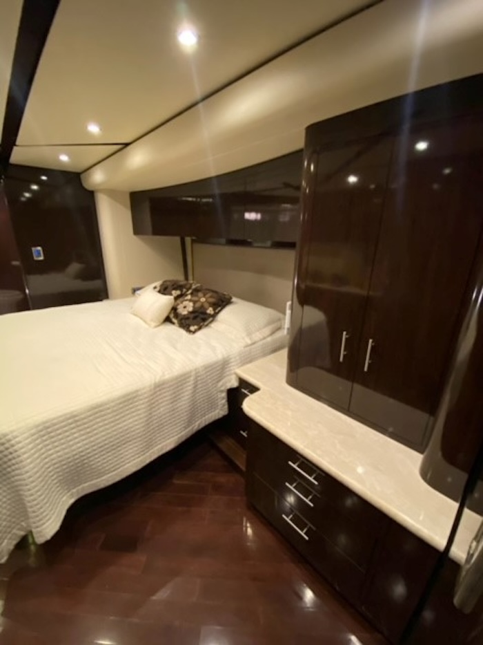 2012 Prevost Featherlite H3-45 For Sale