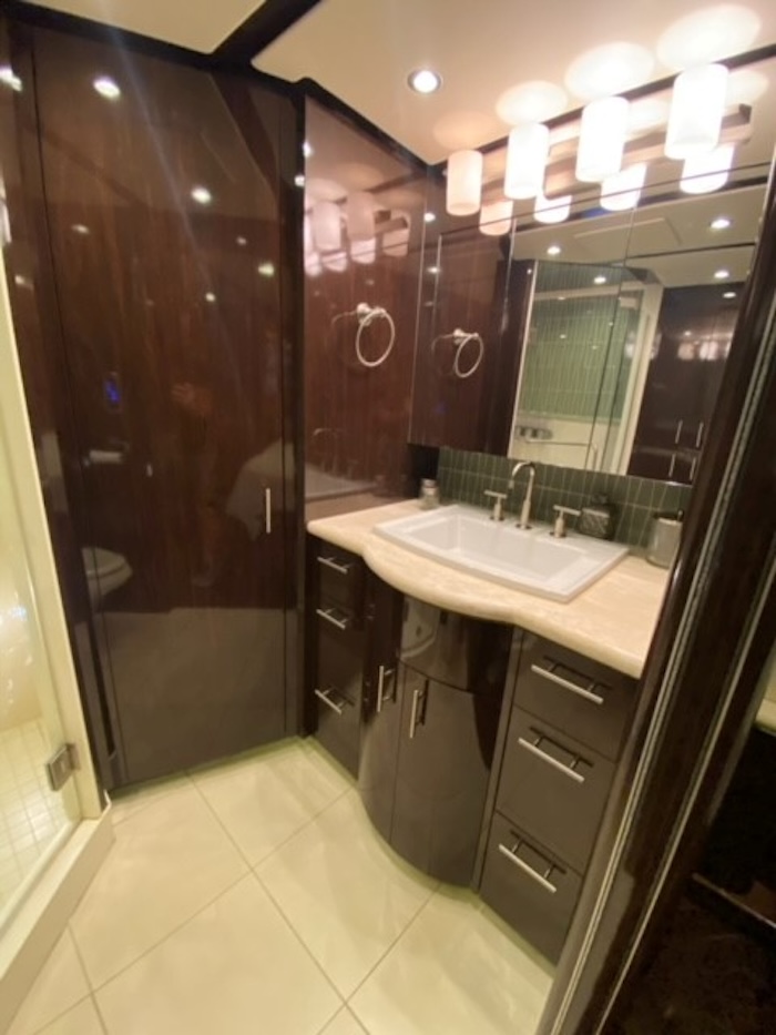 2012 Prevost Featherlite H3-45 For Sale