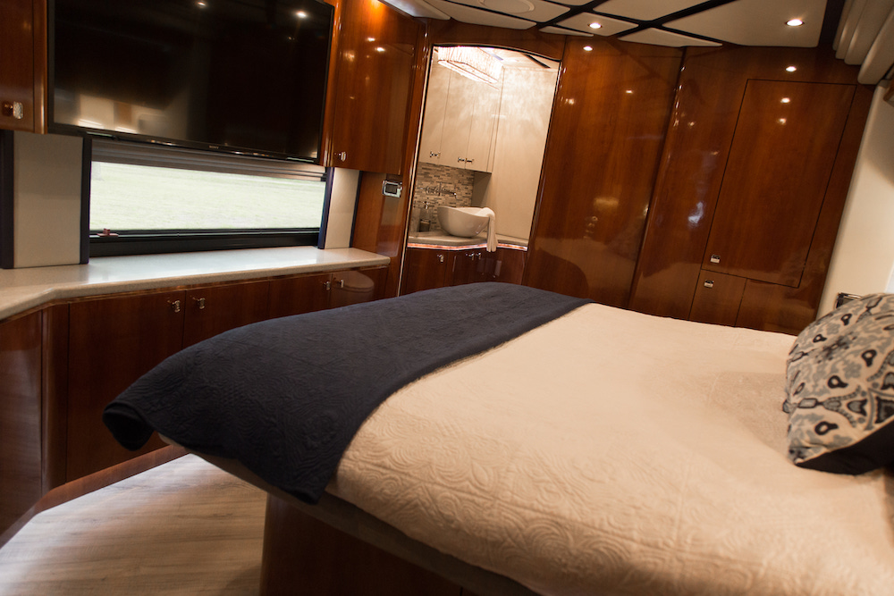 2012 Prevost Legacy H3-45 For Sale