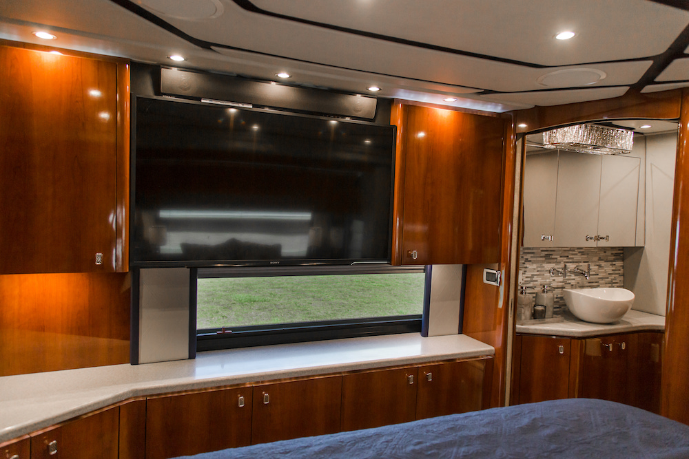 2012 Prevost Legacy H3-45 For Sale