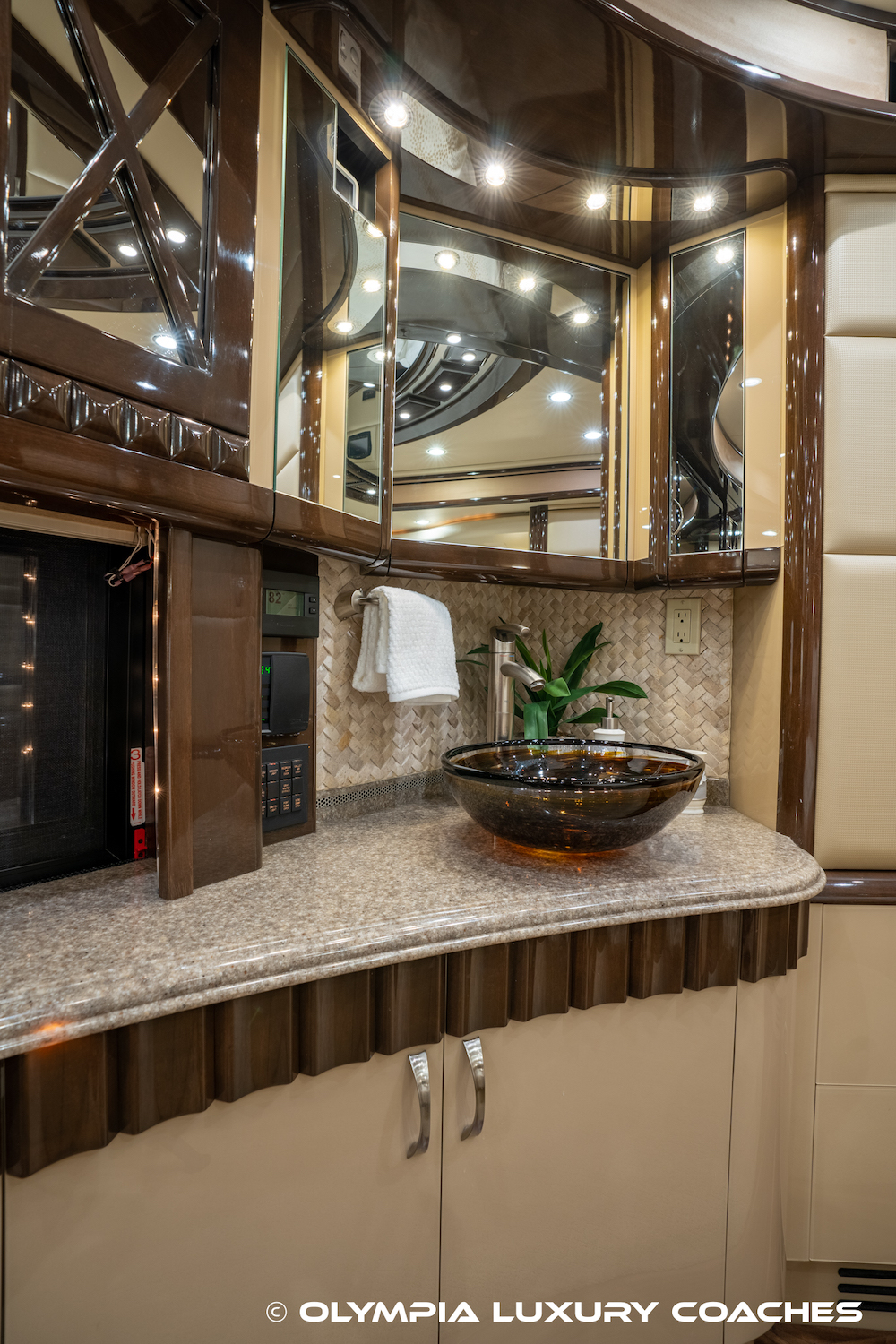 2012 Prevost Liberty H3-45 For Sale