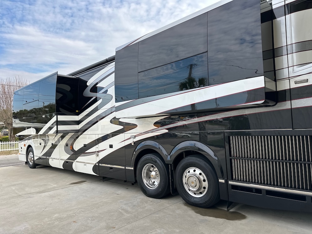 2012 Prevost Liberty H3-45 For Sale