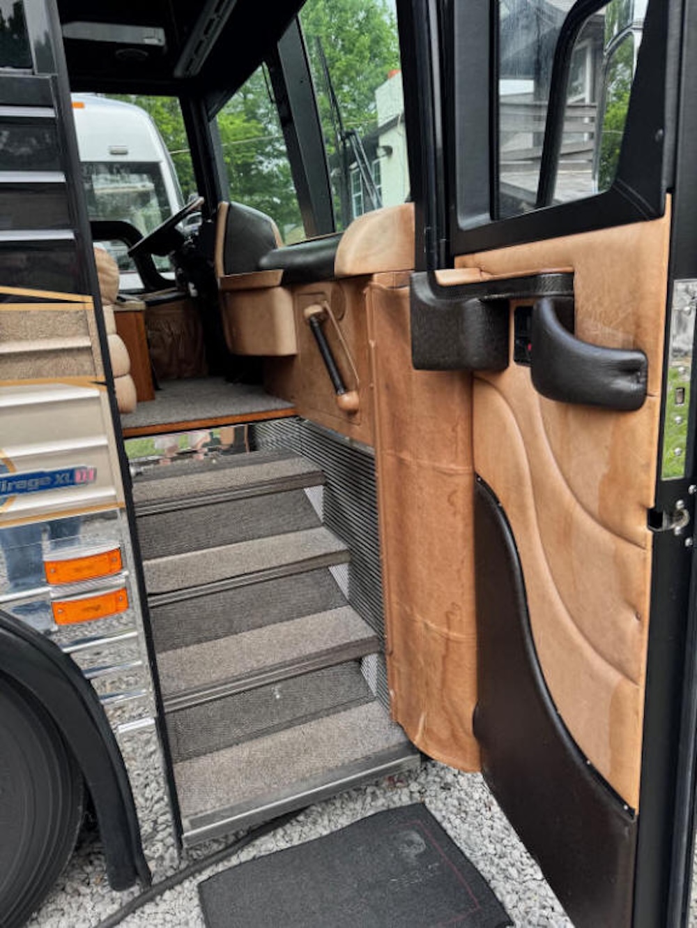 2012 Prevost Liberty XLII For Sale