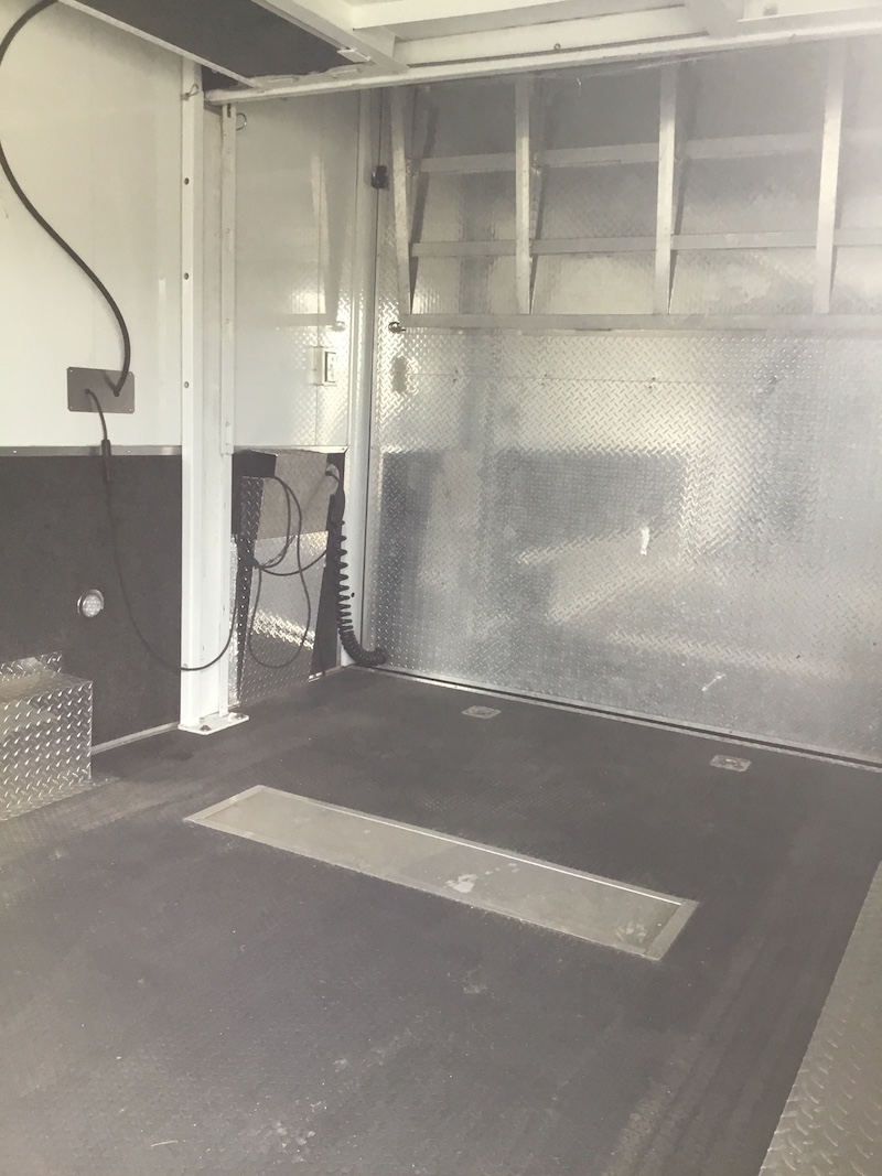 2013 Prevost Trailer For Sale