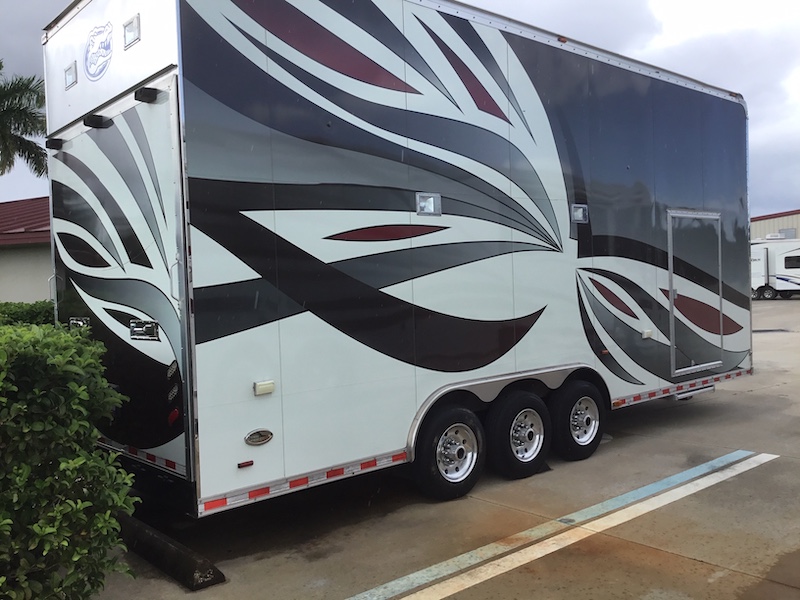 2013 Prevost Trailer For Sale
