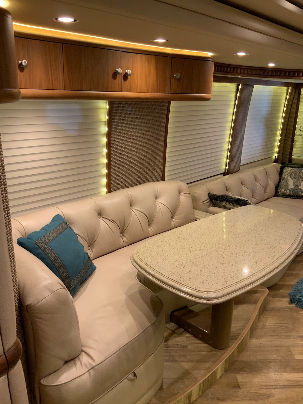 2013 Prevost Liberty H3-45 For Sale