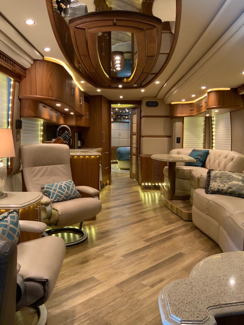 2013 Prevost Liberty H3-45 For Sale