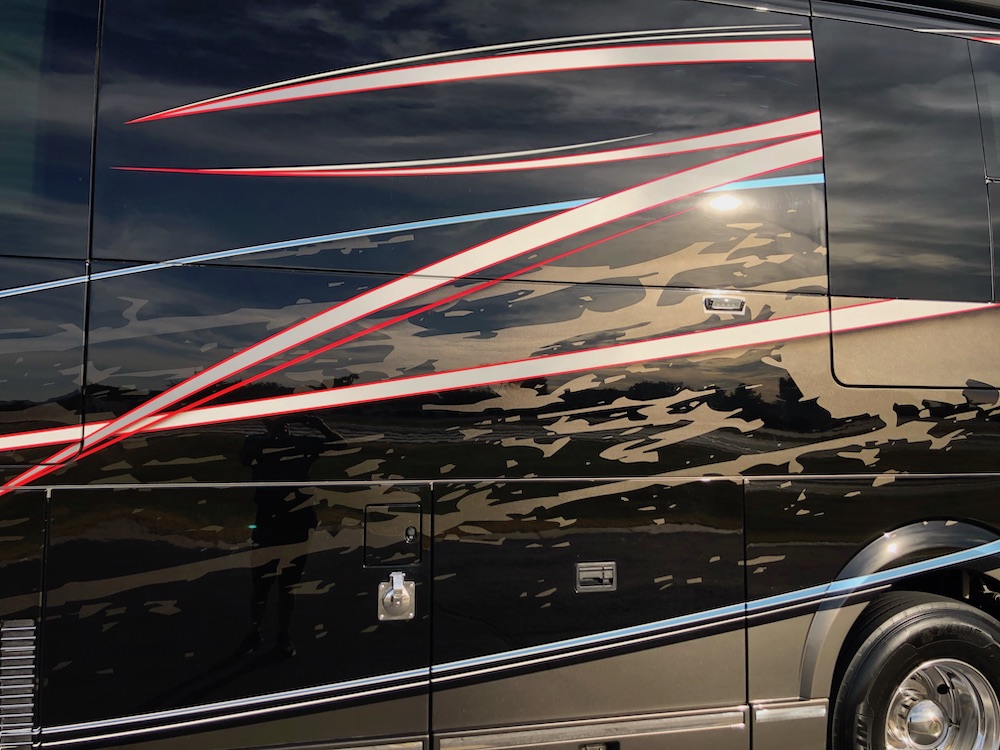 2013 Prevost Liberty H3-45 For Sale