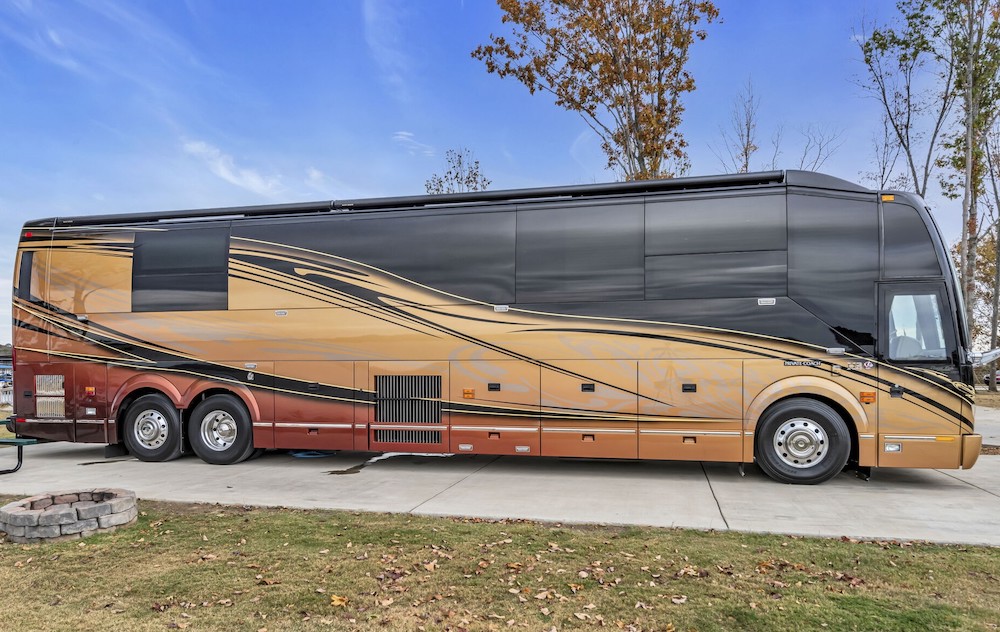 2013 Prevost Liberty H3-45 For Sale