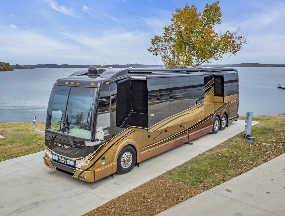 2013 Prevost Liberty H3-45 For Sale