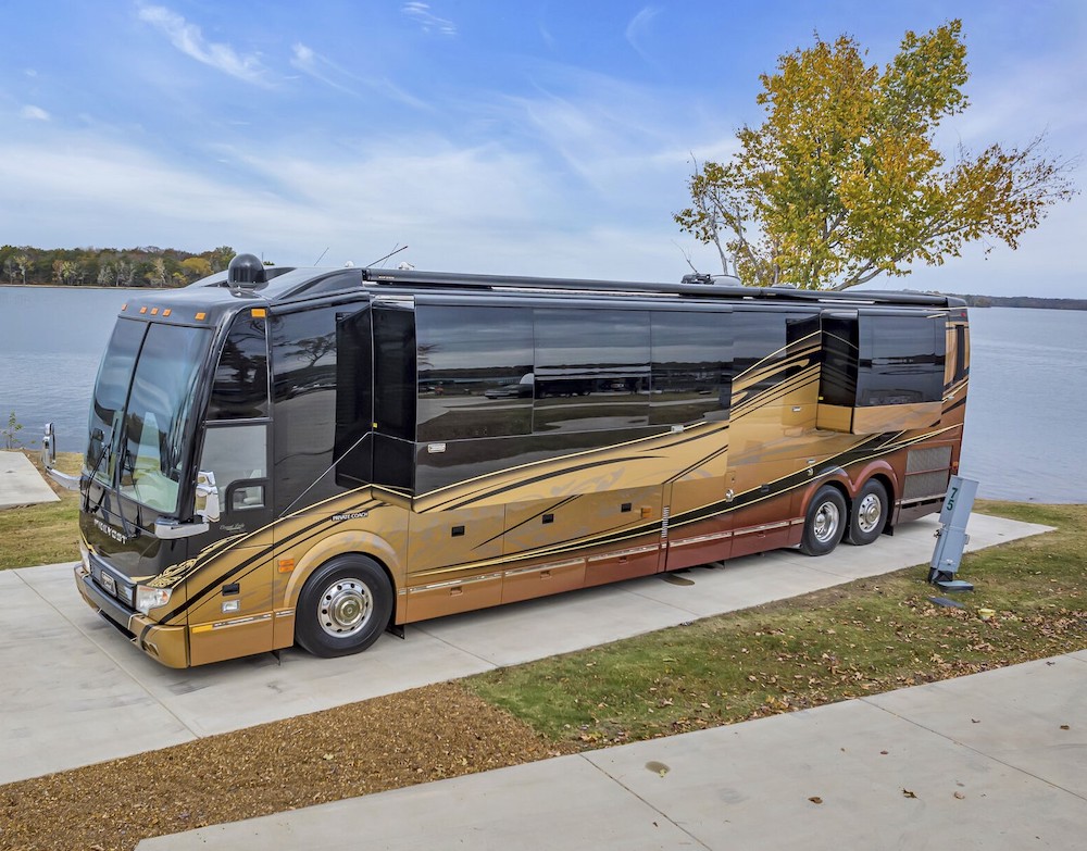 2013 Prevost Liberty H3-45 For Sale