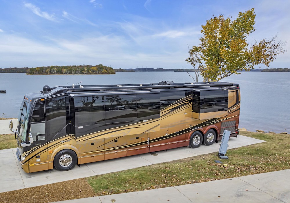 2013 Prevost Liberty H3-45 For Sale