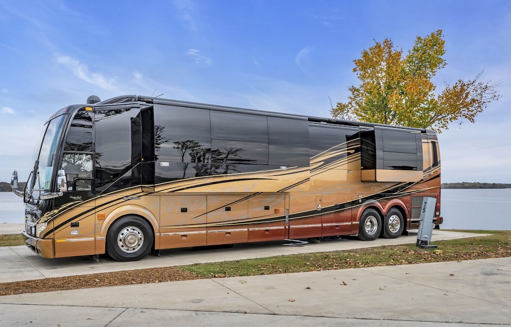 2013 Prevost Liberty H3-45 For Sale