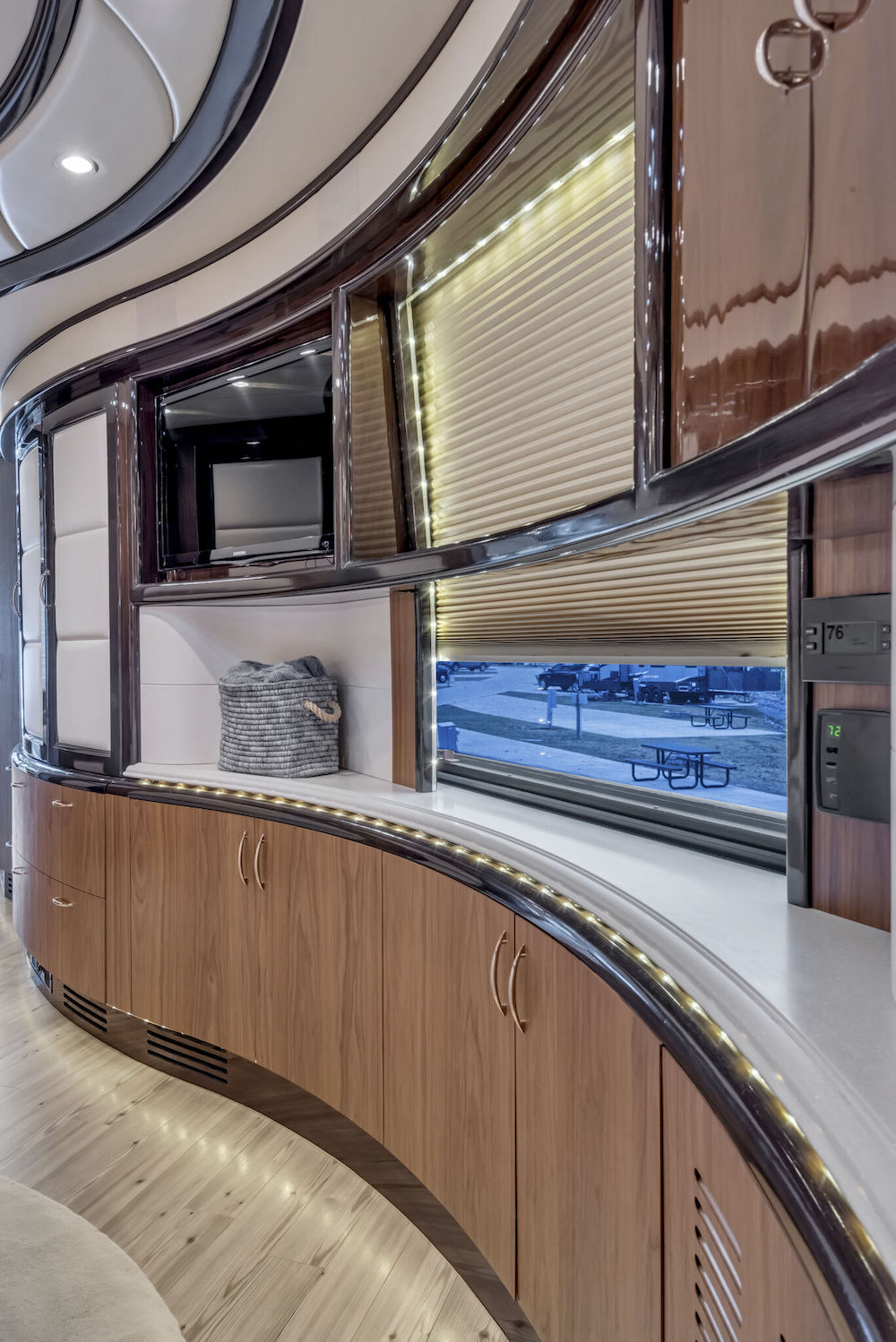 2013 Prevost Liberty H3-45 For Sale